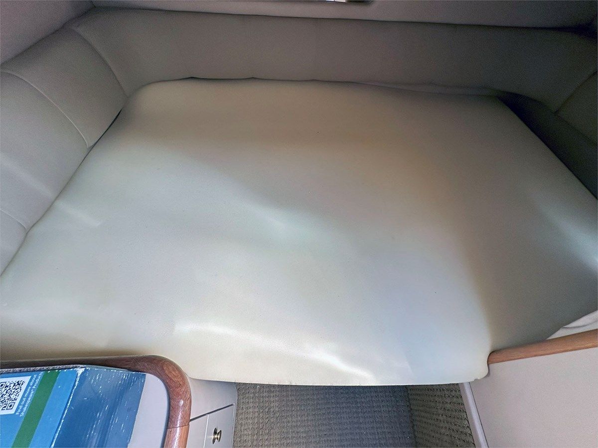 the best price on 1998 Sea Ray 330 DA 1998