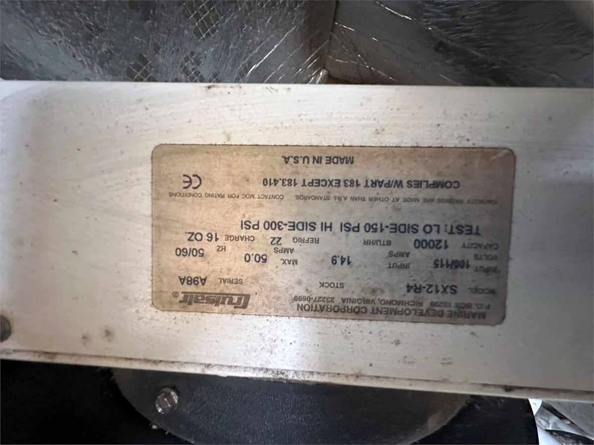 best yacht sales deals 1998 Sea Ray 330 DA 33