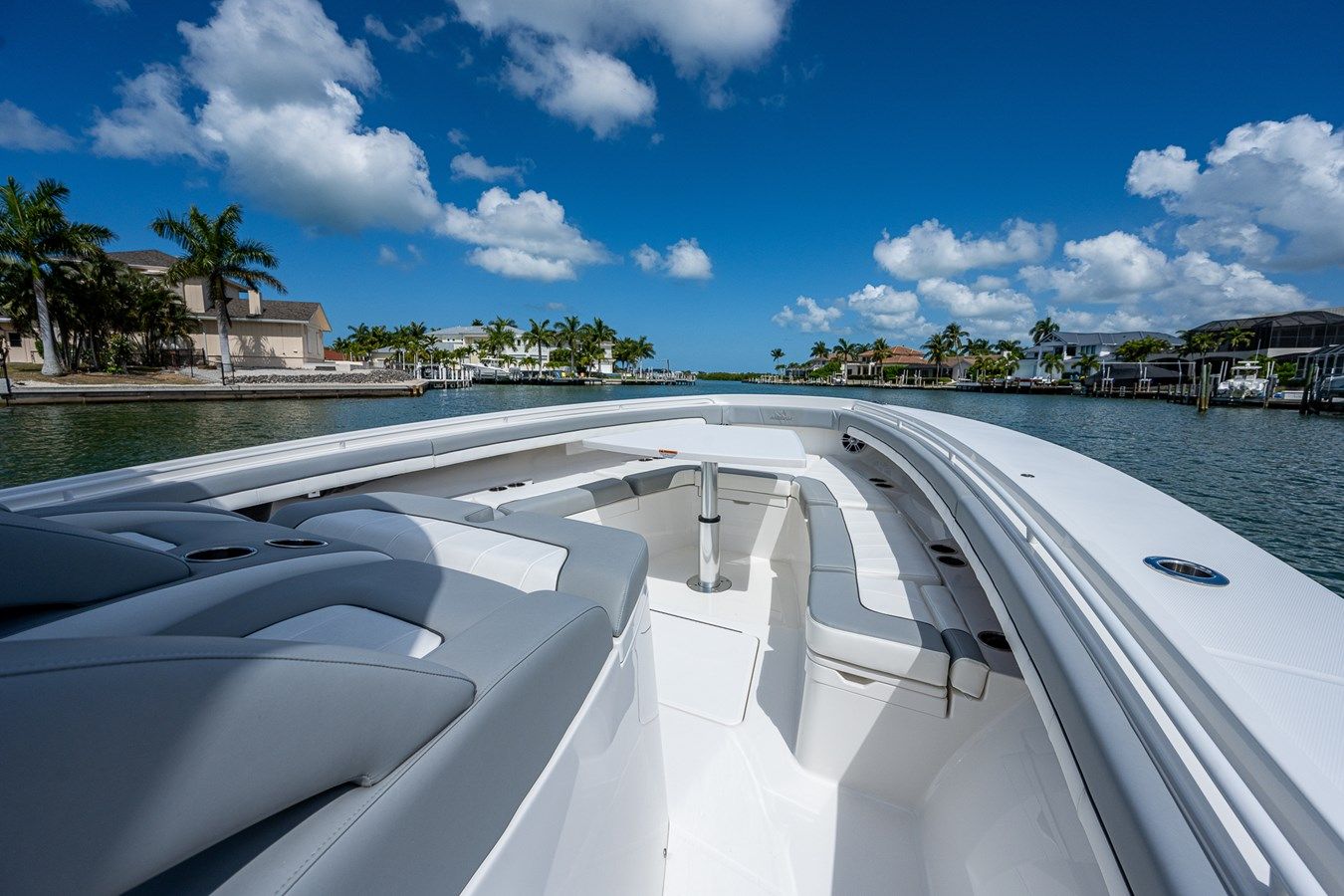 Стоимость яхты Dog House II