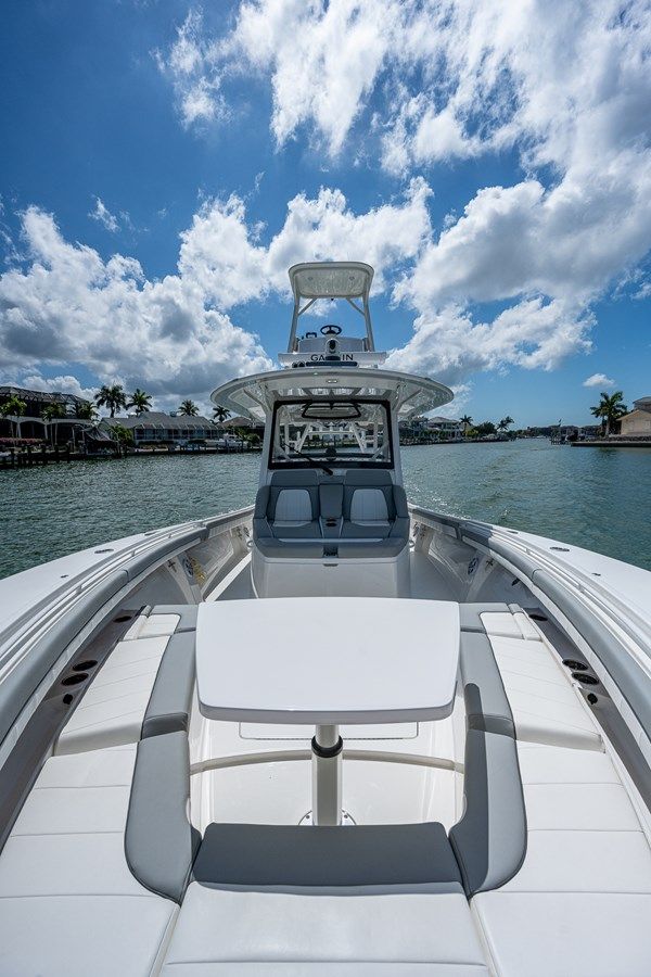 Продажа яхты Dog House II 41