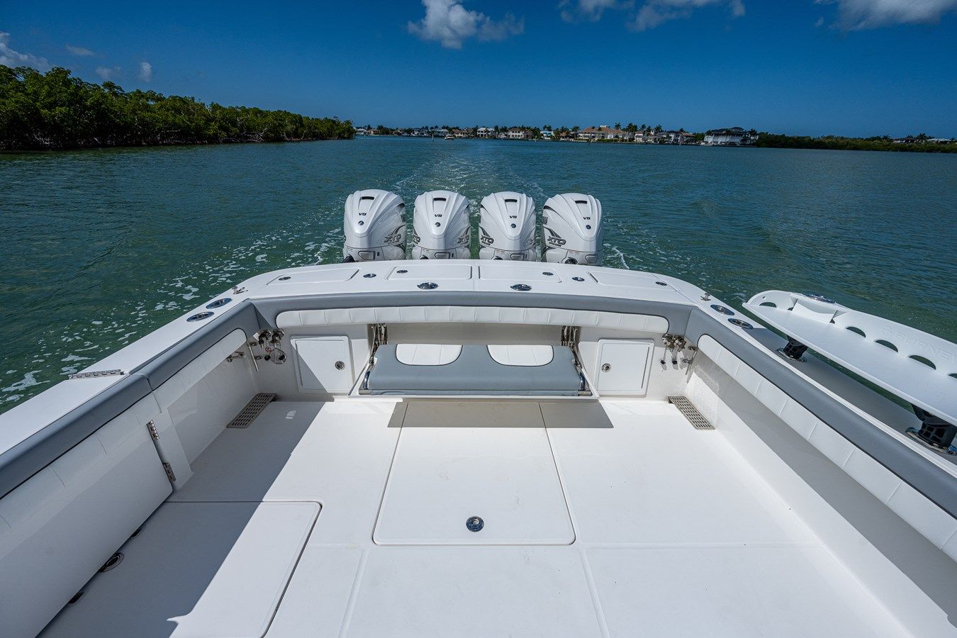 Купить яхту Dog House II - REGULATOR в Shestakov Yacht Sales