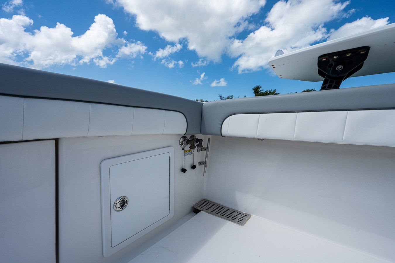 Лучшие предложения покупки яхты Dog House II - REGULATOR