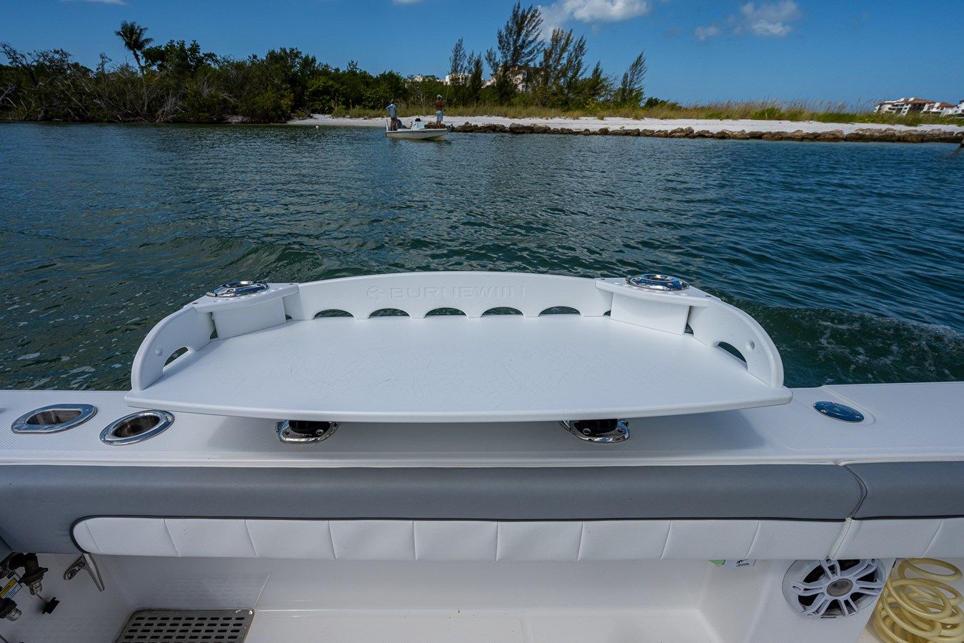 Стоимость яхты Dog House II