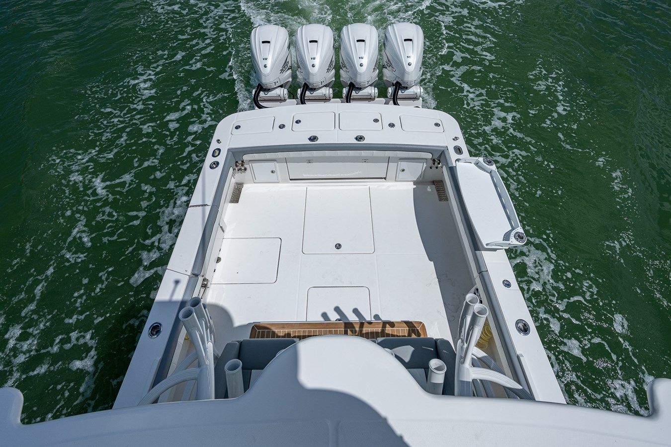 Лучшие предложения покупки яхты Dog House II - REGULATOR