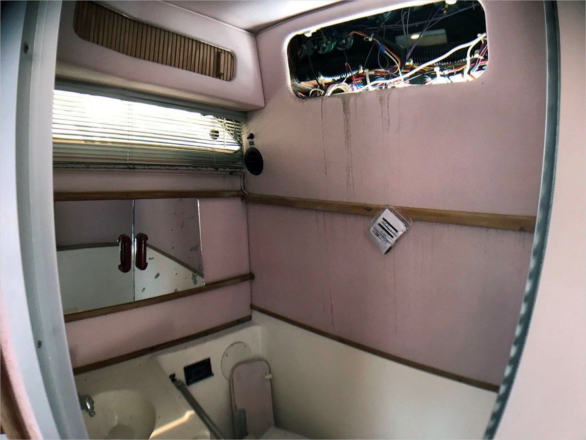 Лучшая цена на Sea Myth 300 Sundancer