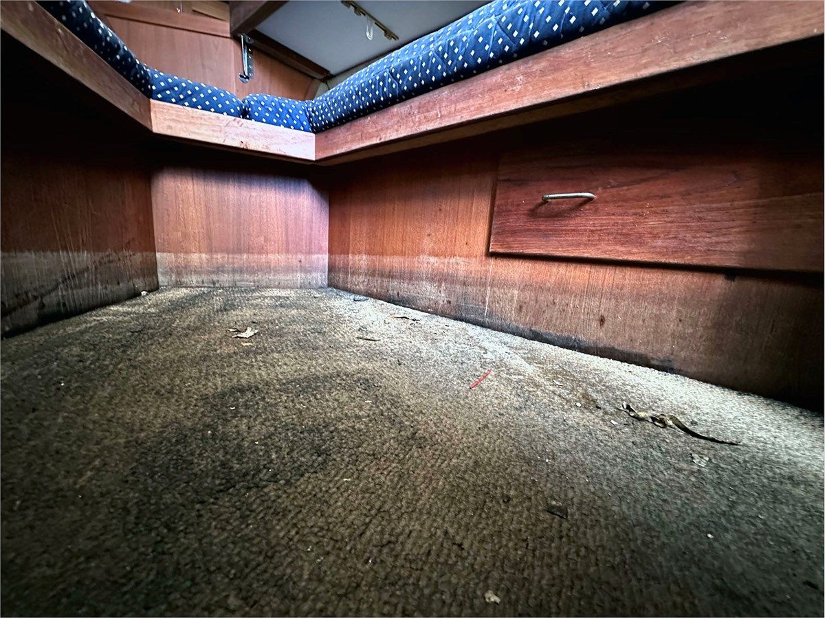 Buy a Joint Venture 29 at Shestakov Yacht Sales