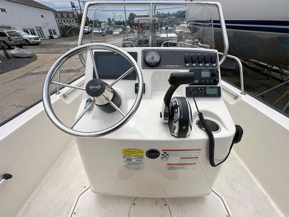 Стоимость яхты 2022 Boston Whaler Montauk 17 - Boston Whaler