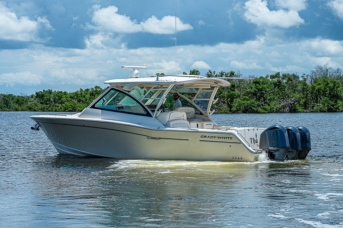 Лучшая цена на Mr. B.I.G