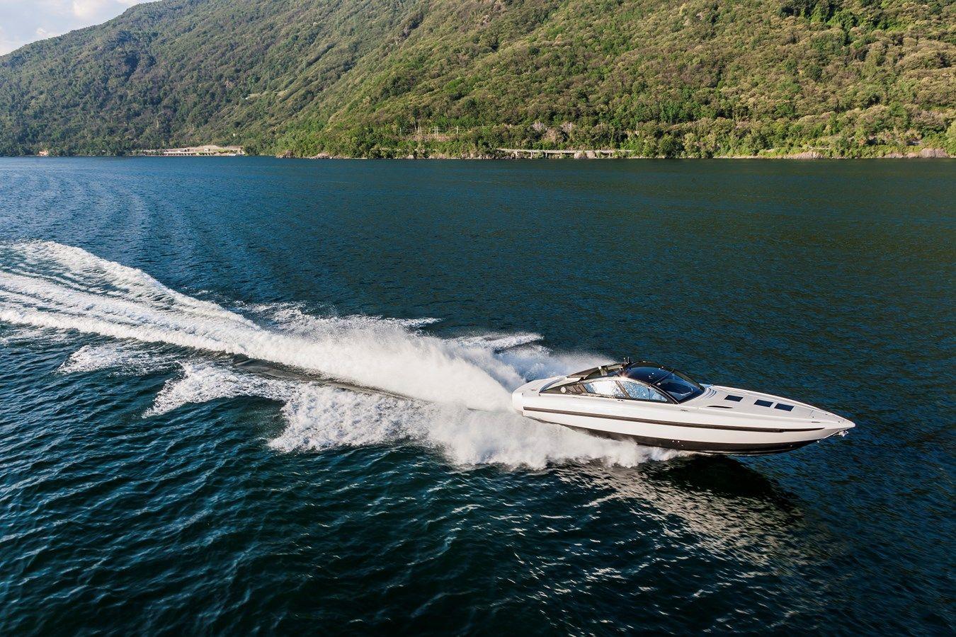 Demo - REVOLVER BOATS yacht sale