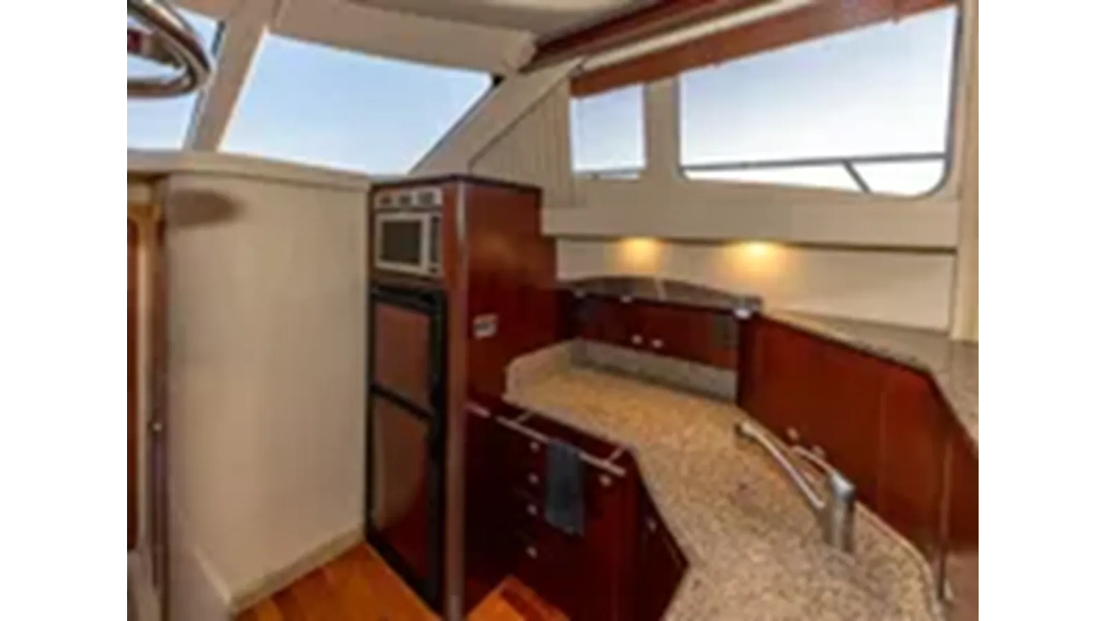 Лучшая цена на 2006 Sea Ray Sedan Bridge 44