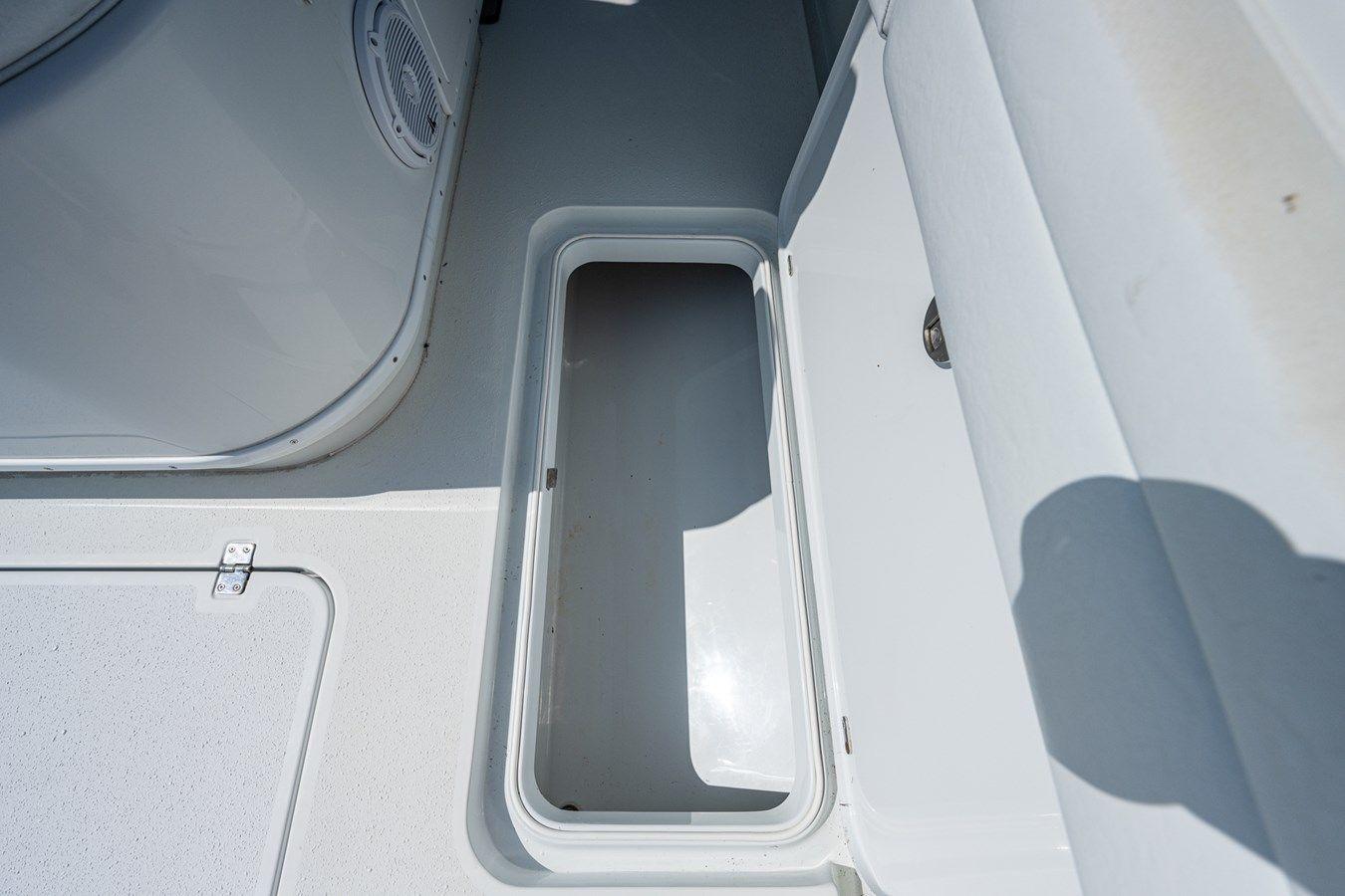 Лучшая цена на Rags 2 Fishes 2015