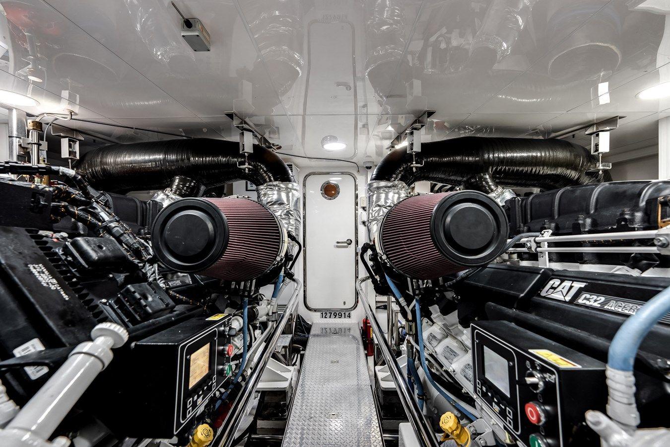 Wiggle Room 100 yacht sale