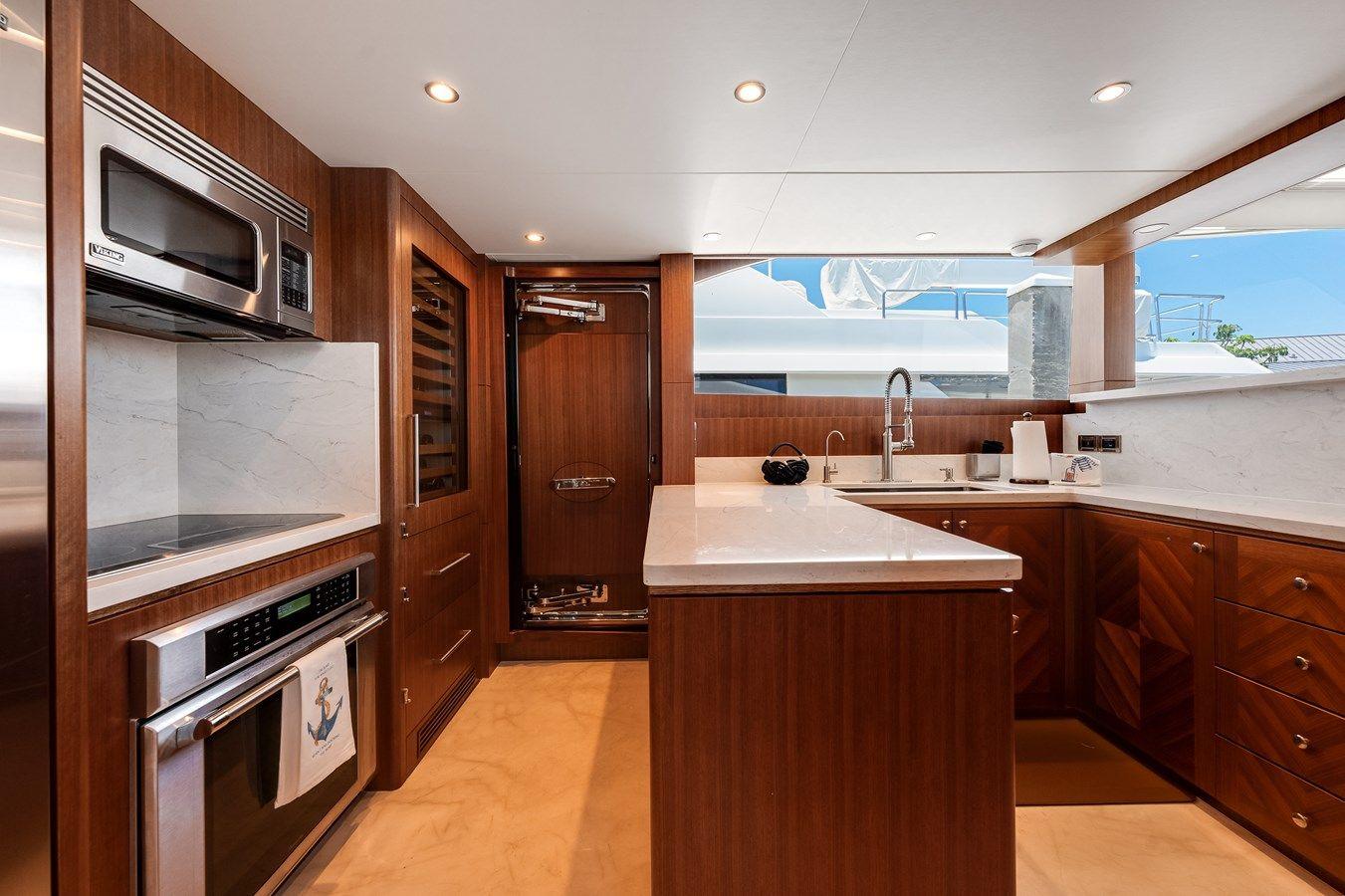 Buy a Wiggle Room - Ocean Alexander at Shestakov Yacht Sales