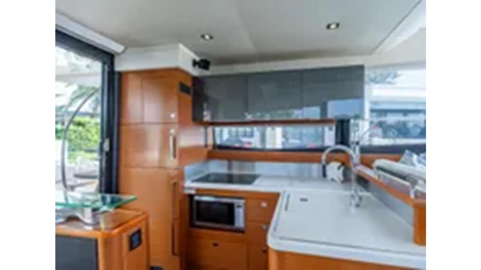 Лучшие предложения покупки яхты 2014 Prestige 550 - PRESTIGE