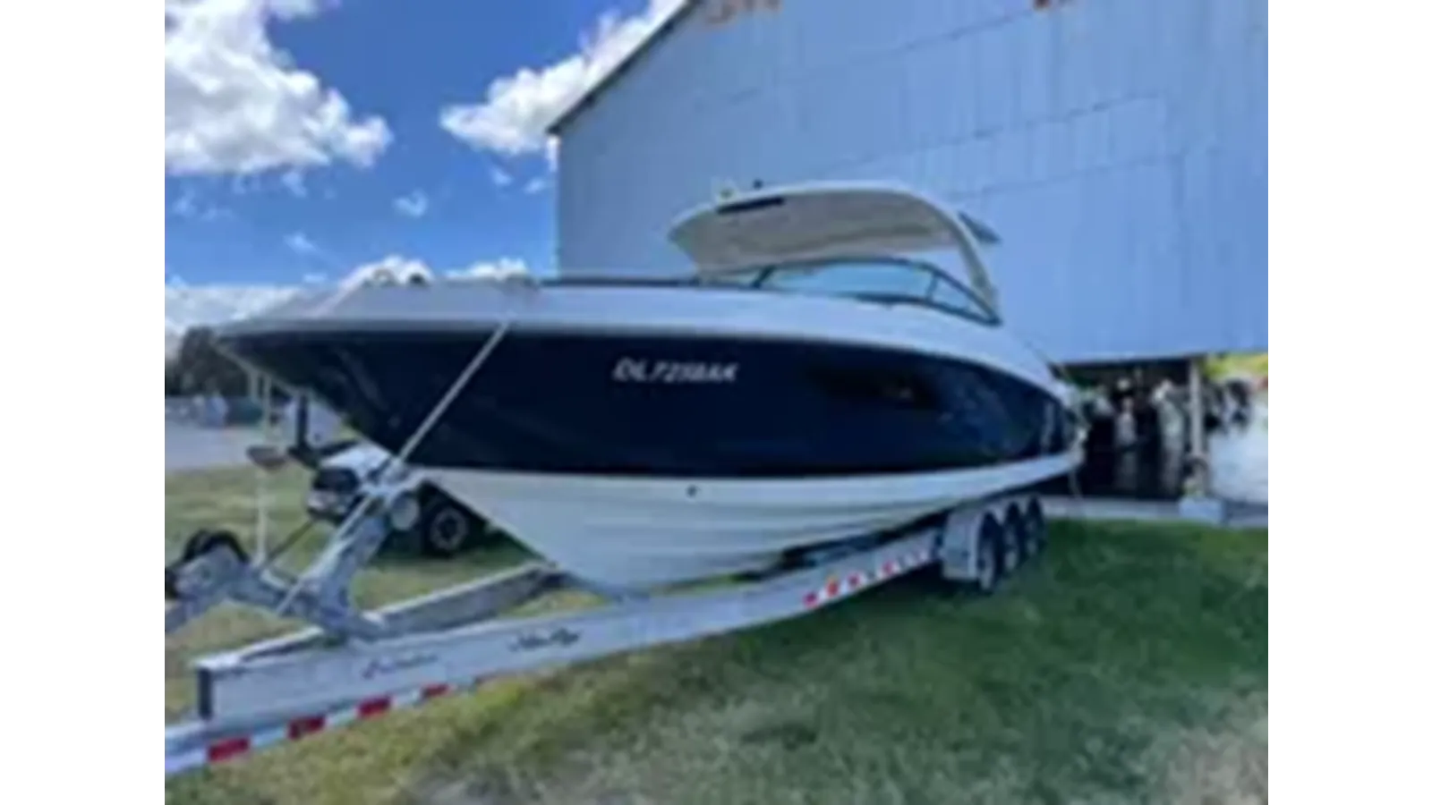 Лучшие предложения покупки яхты 2017 Sea Ray 350 SLX - SEA RAY