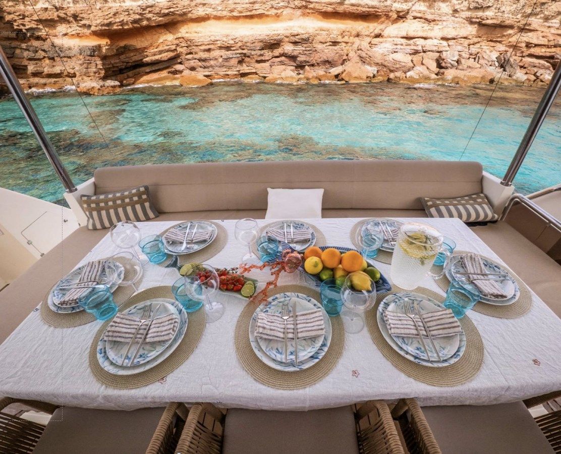 Buy a BISCAYNE 76 GLX at Shestakov Yacht Sales