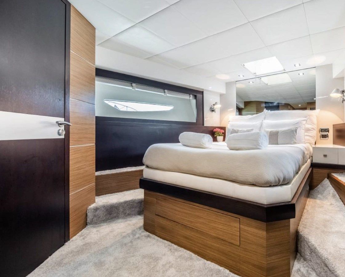 BISCAYNE 76 yacht sale