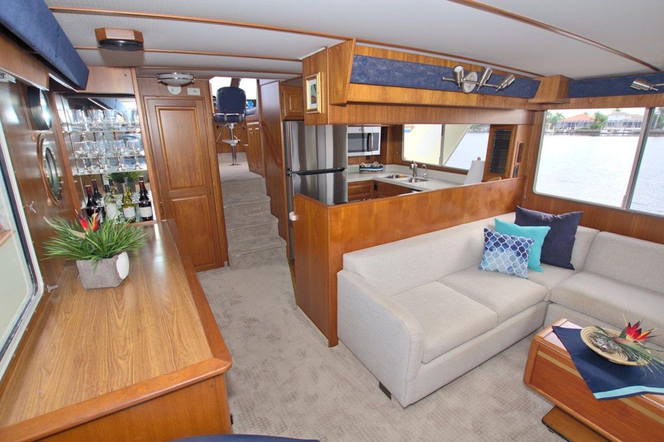 Buy a Big Brown - TOLLYCRAFT at Shestakov Yacht Sales