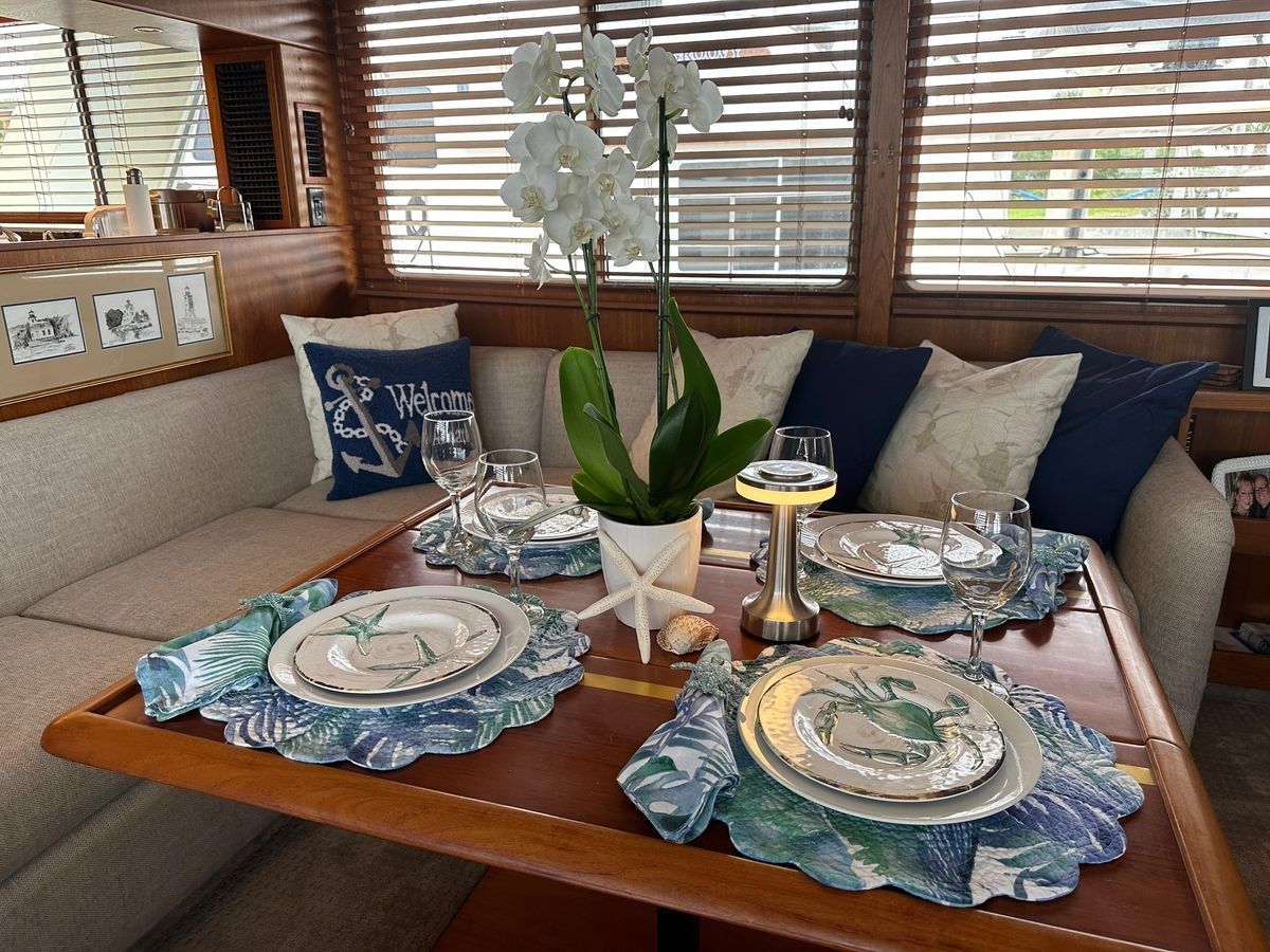 Buy a yacht Big Brown