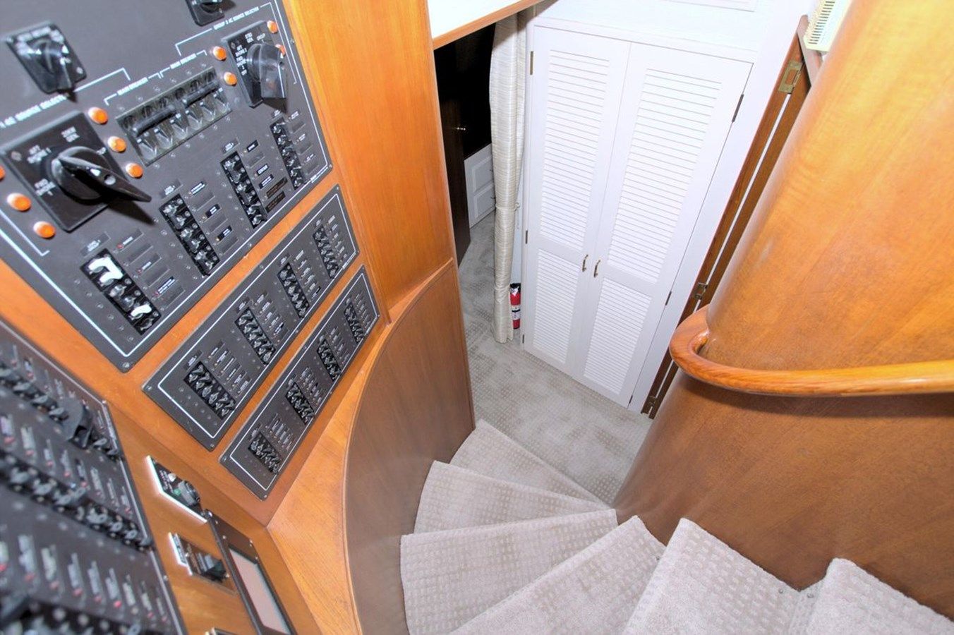 Buy a yacht Big Brown 1989