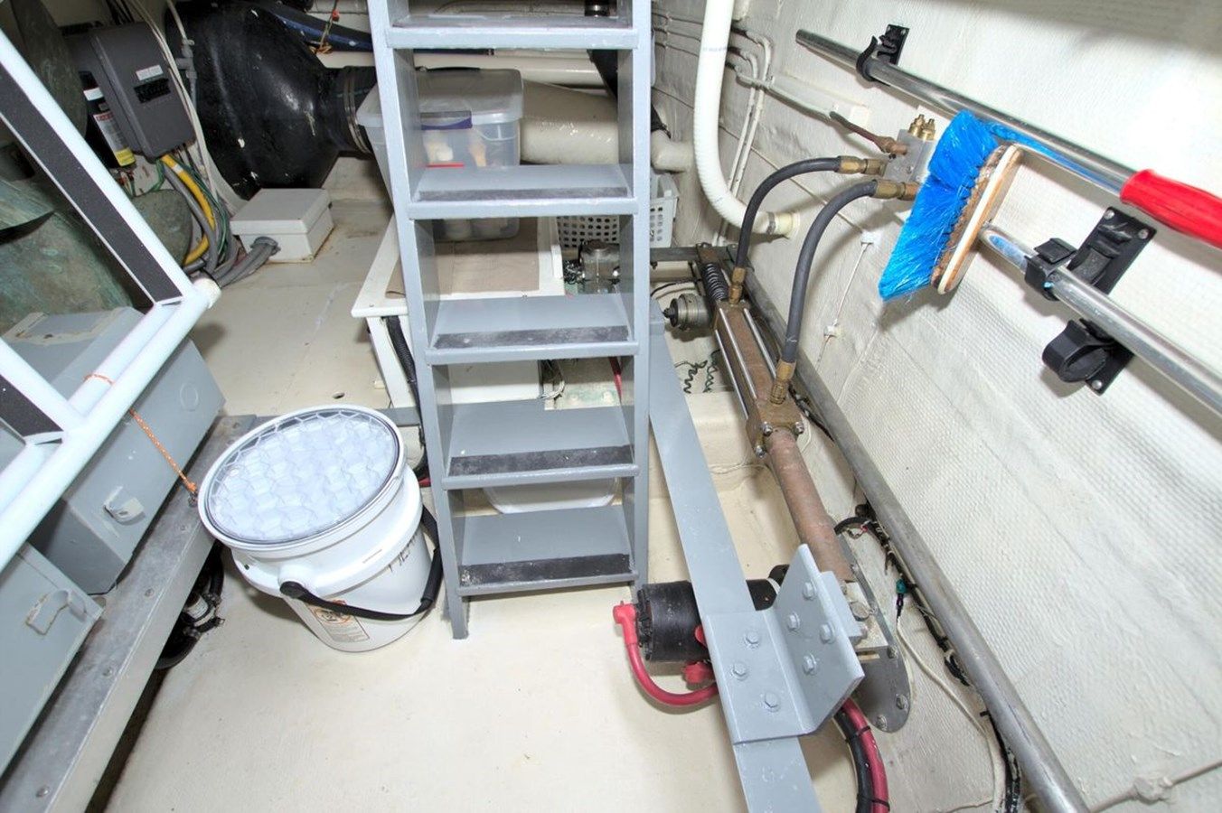 Big Brown - TOLLYCRAFT price