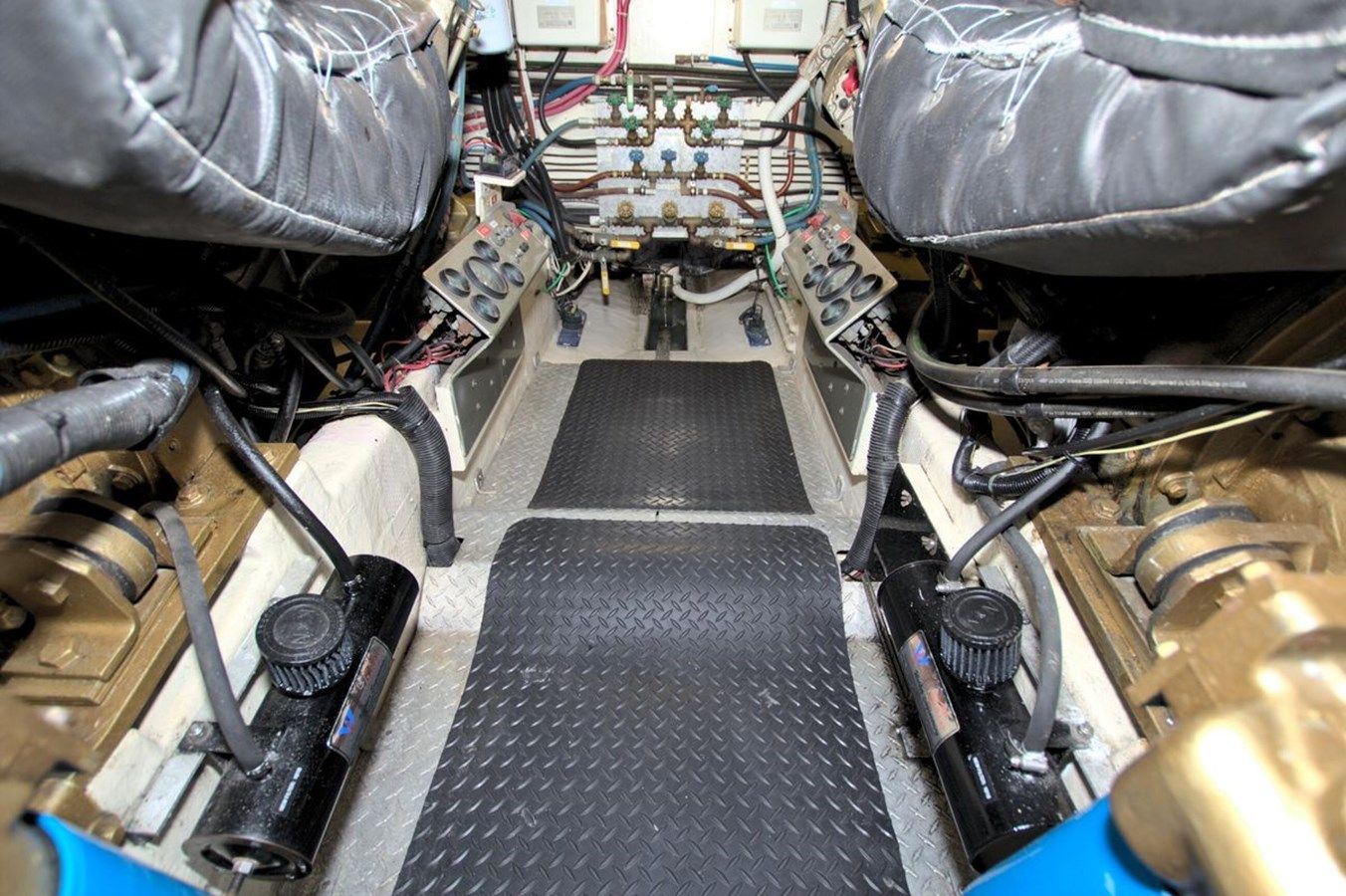 Buy a yacht Big Brown - TOLLYCRAFT