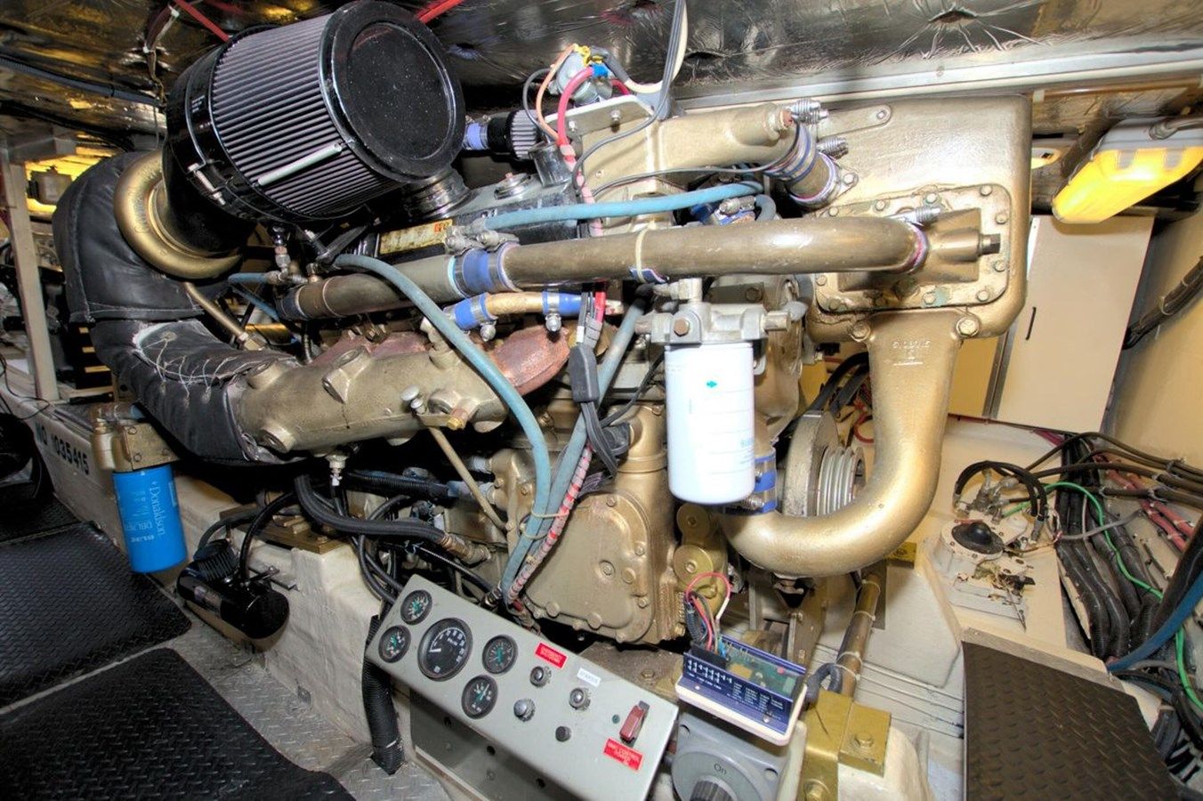 the best price on Big Brown - TOLLYCRAFT