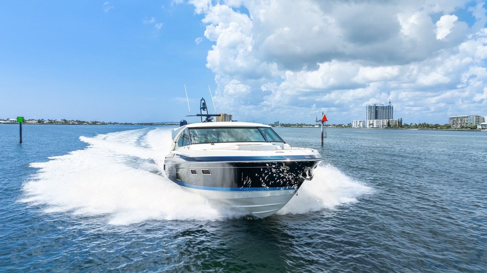 Продажа яхты On Course - Formula Boats