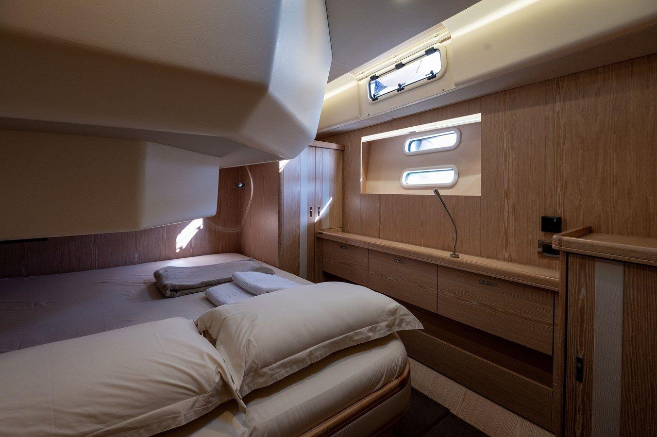 Buy a yacht APANI Moody 54 DS