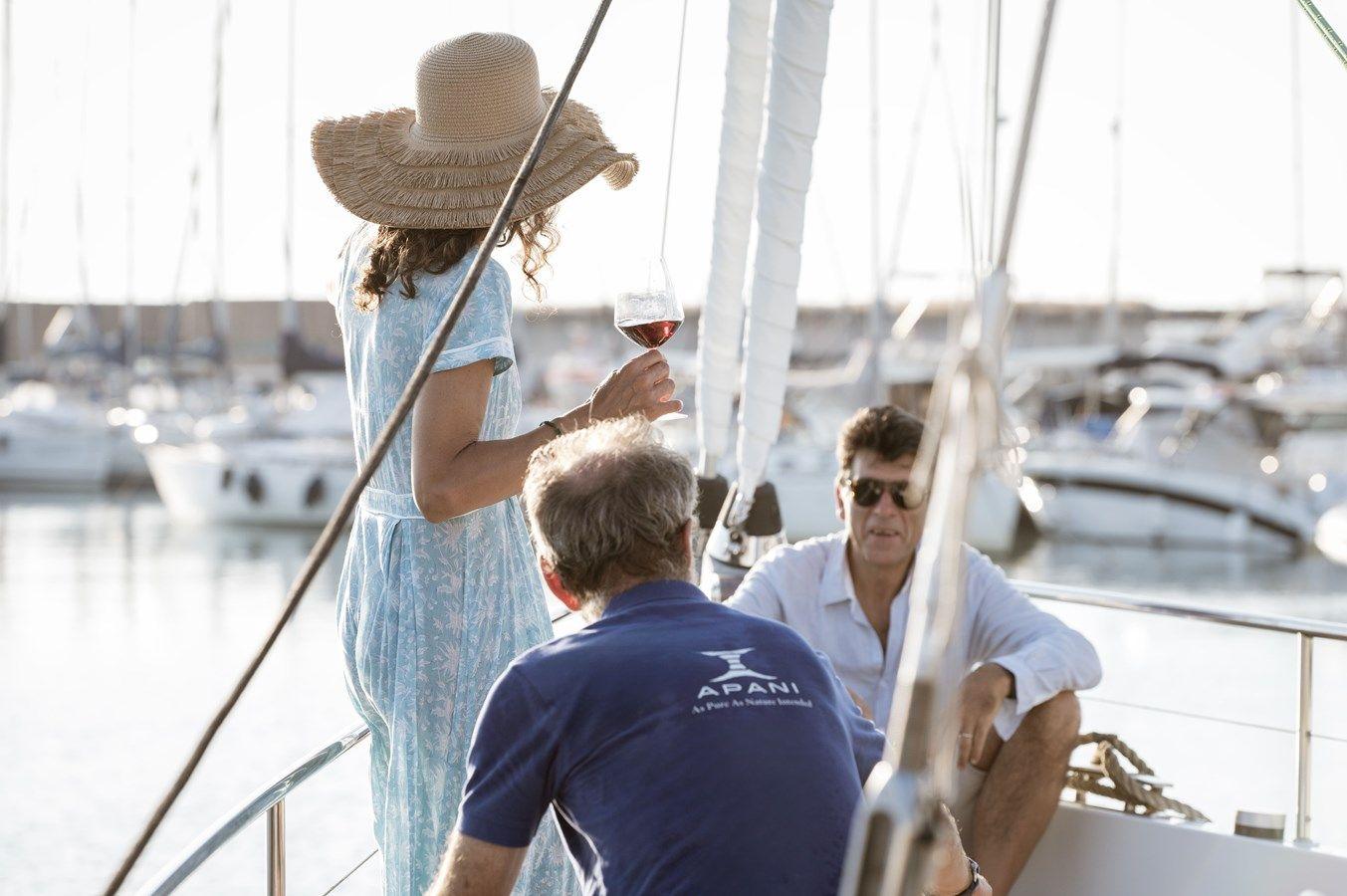 Buy a yacht APANI Moody 54 DS