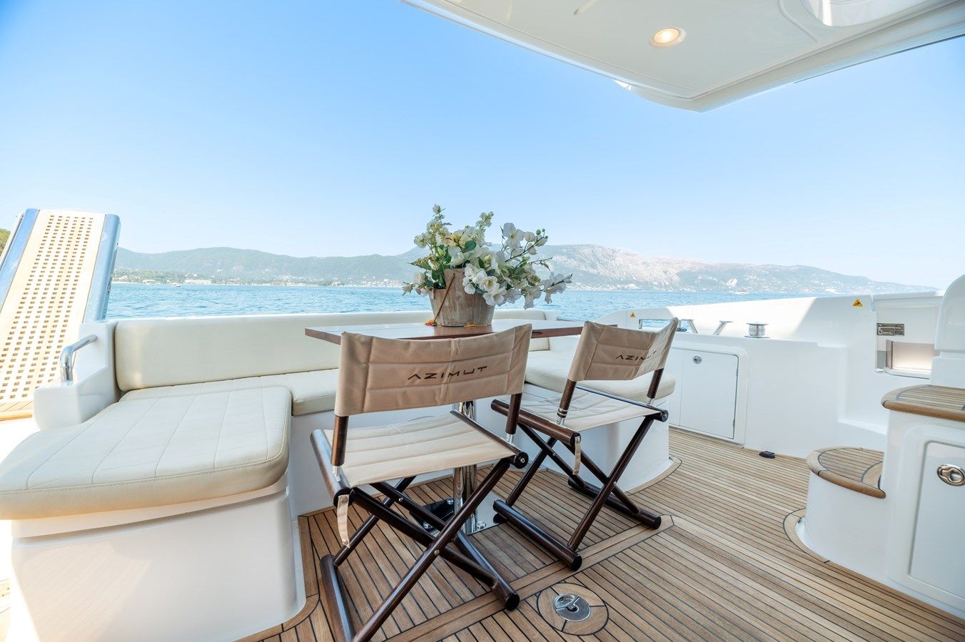 Buy a A.J - Azimut Yachts at Shestakov Yacht Sales