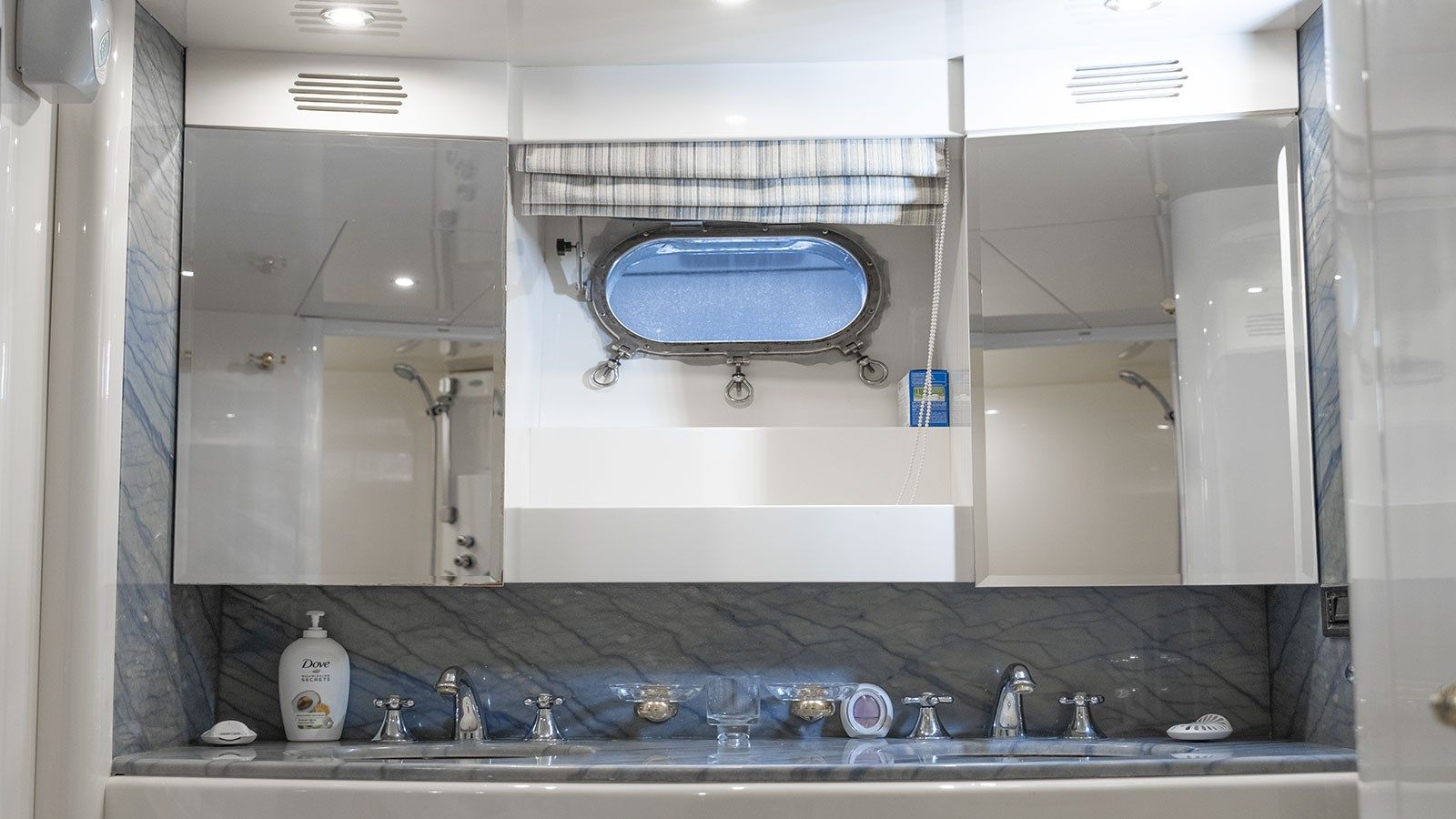 best yacht sales deals Titan 86