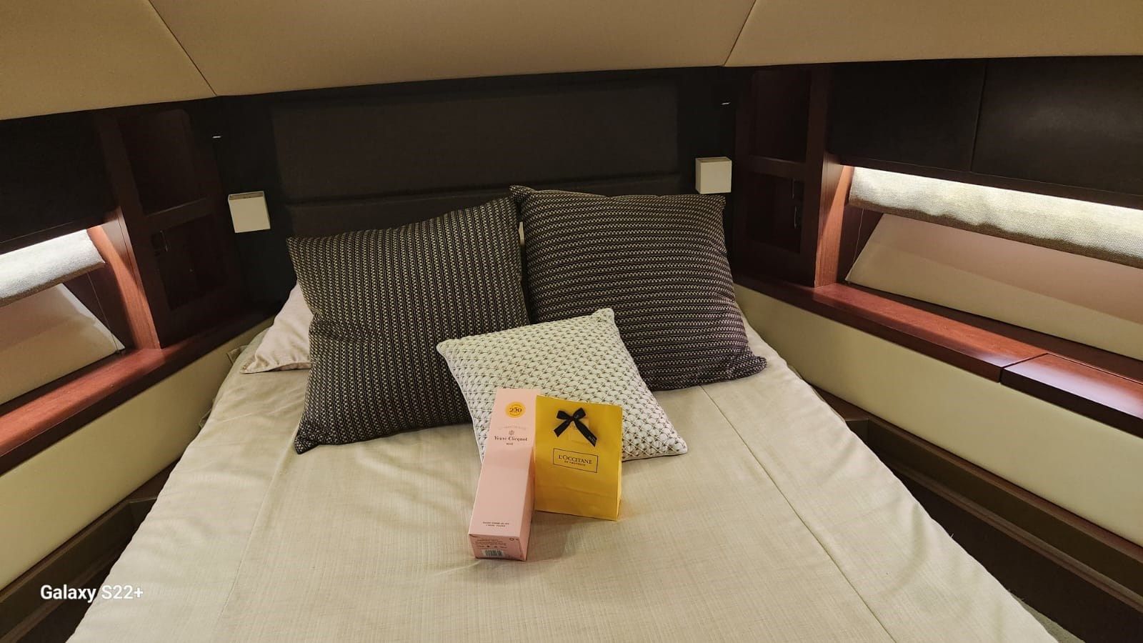 best yacht sales deals Sea Ray L650 Fly