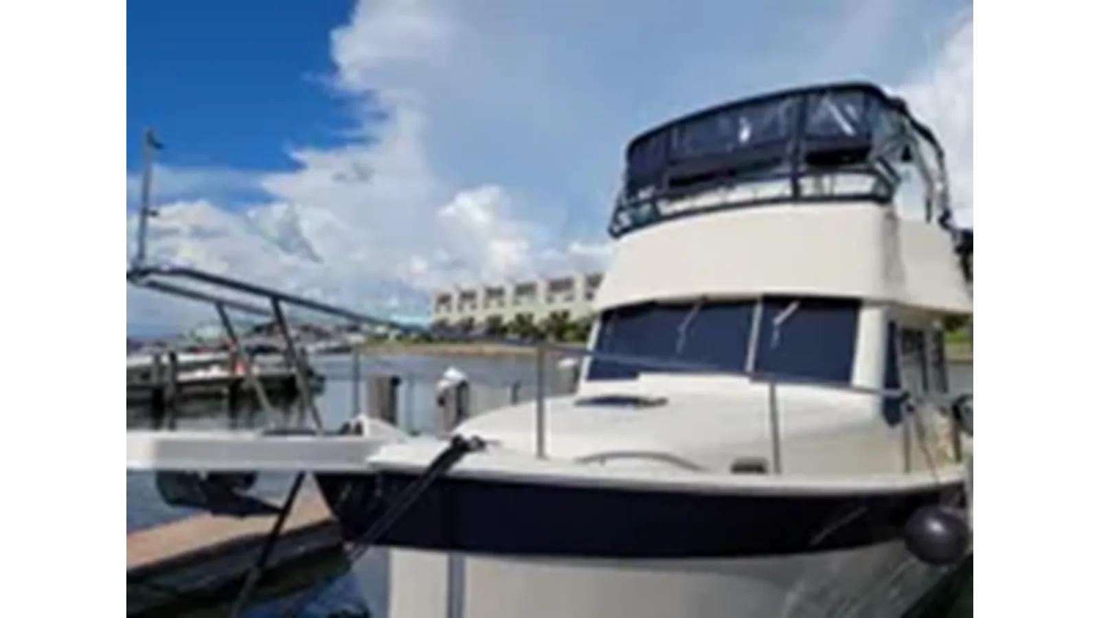 2009 Mainship 34 Trawler - MAINSHIP yacht sale