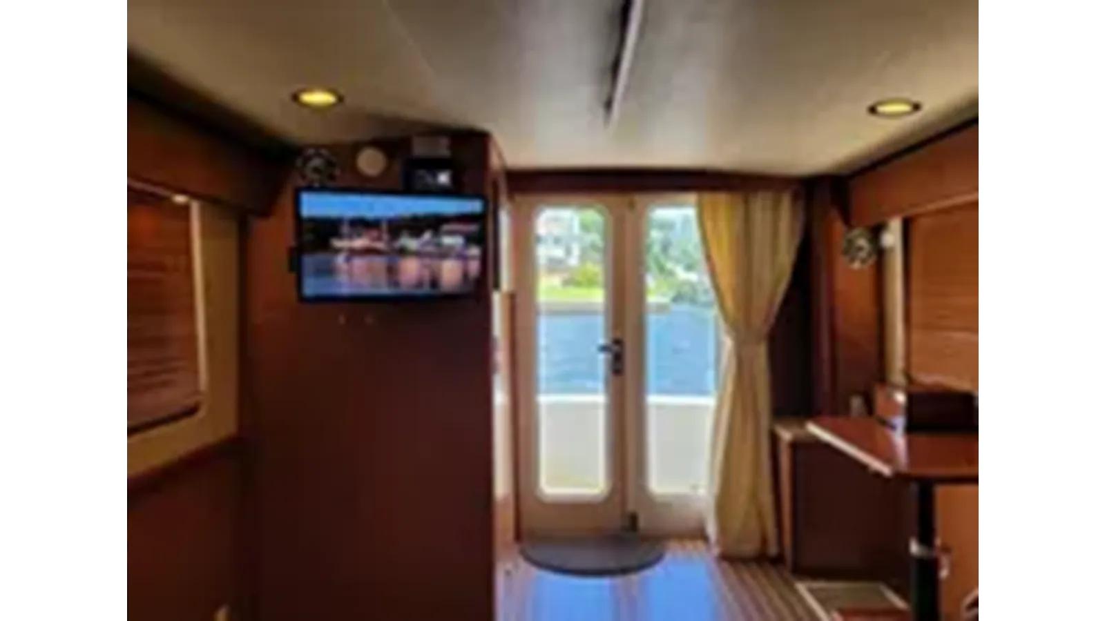 2009 Mainship 34 Trawler 2009 yacht sale