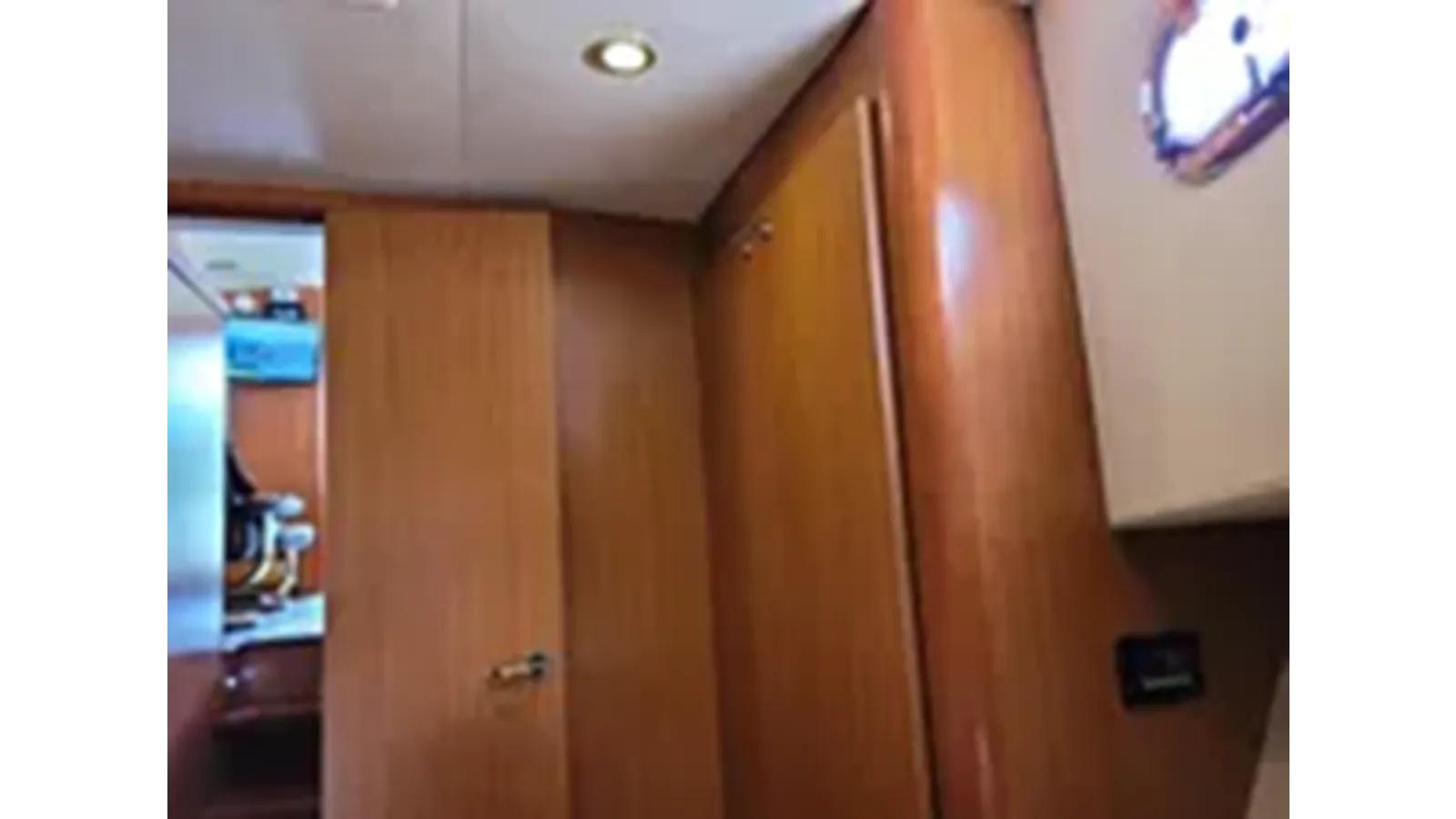 Buy a 2009 Mainship 34 Trawler - MAINSHIP at Shestakov Yacht Sales