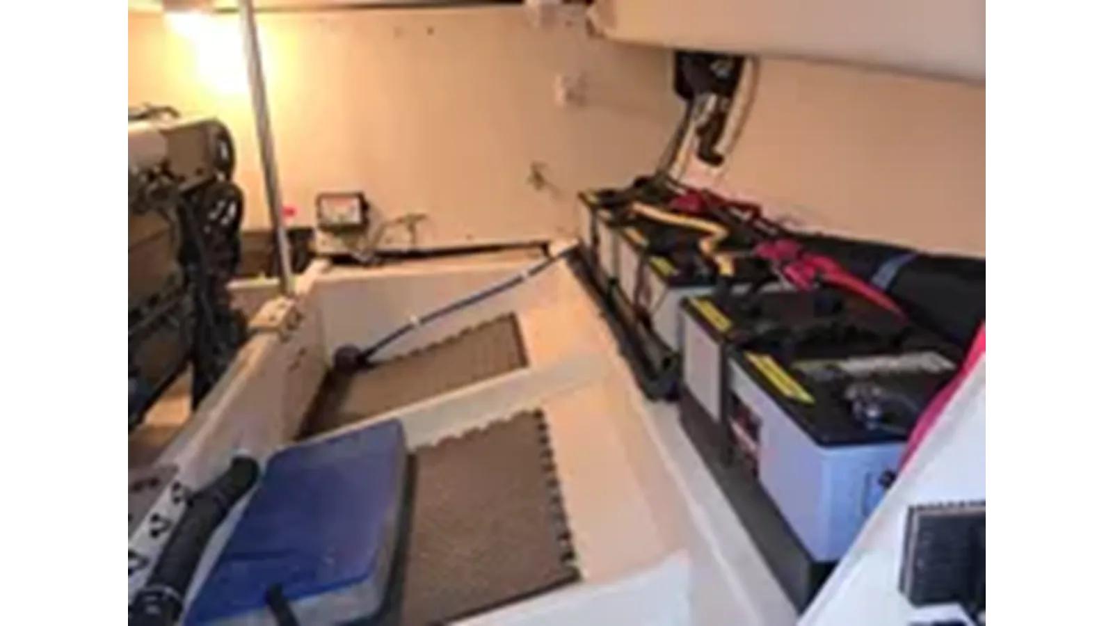 2009 Mainship 34 Trawler 36 yacht sale