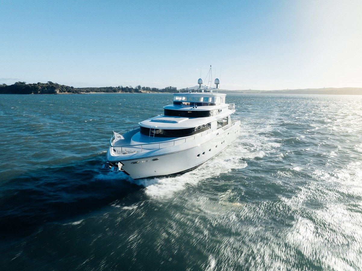 WW - Johnson yacht sale