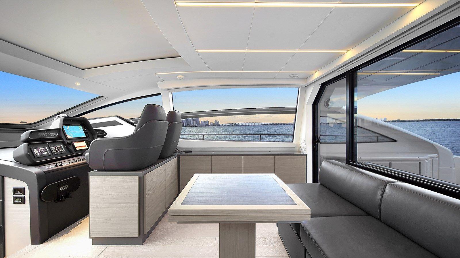 Купить яхту Pershing 62 - PERSHING в Shestakov Yacht Sales