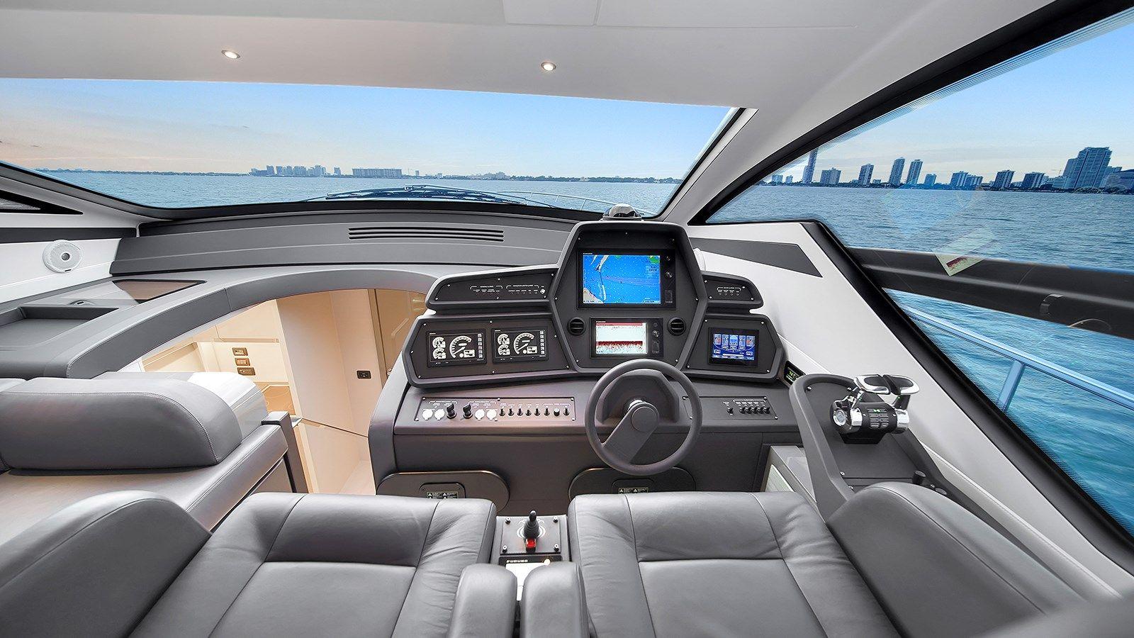 Продажа яхты Pershing 62 2020