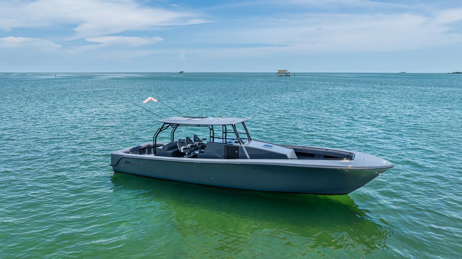 the best price on STREAMLINE GREY DIESEL - CUSTOM BOATS