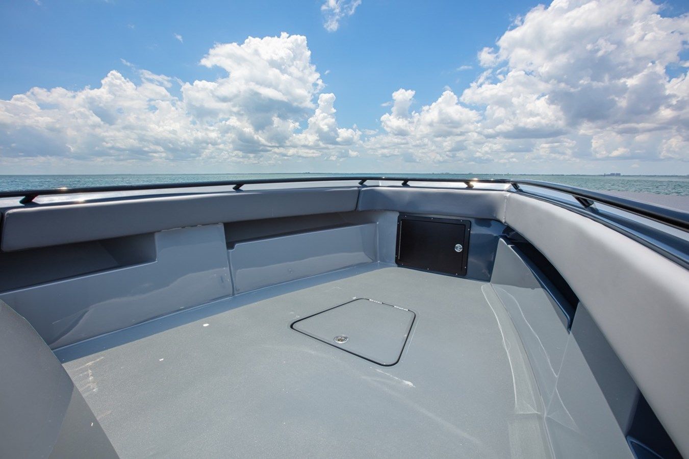 Buy a yacht STREAMLINE GREY DIESEL 2026