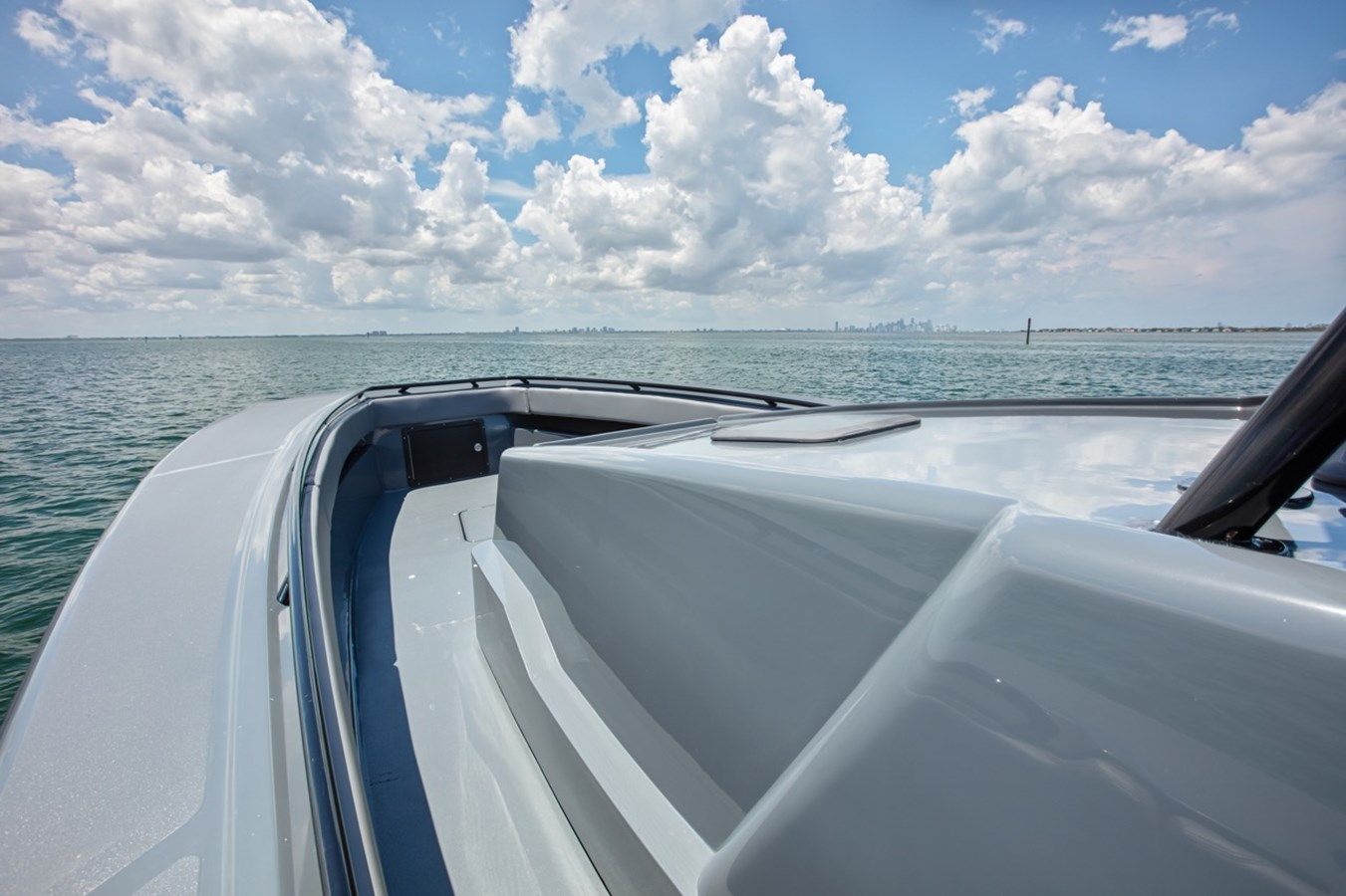 Buy a STREAMLINE GREY DIESEL at Shestakov Yacht Sales