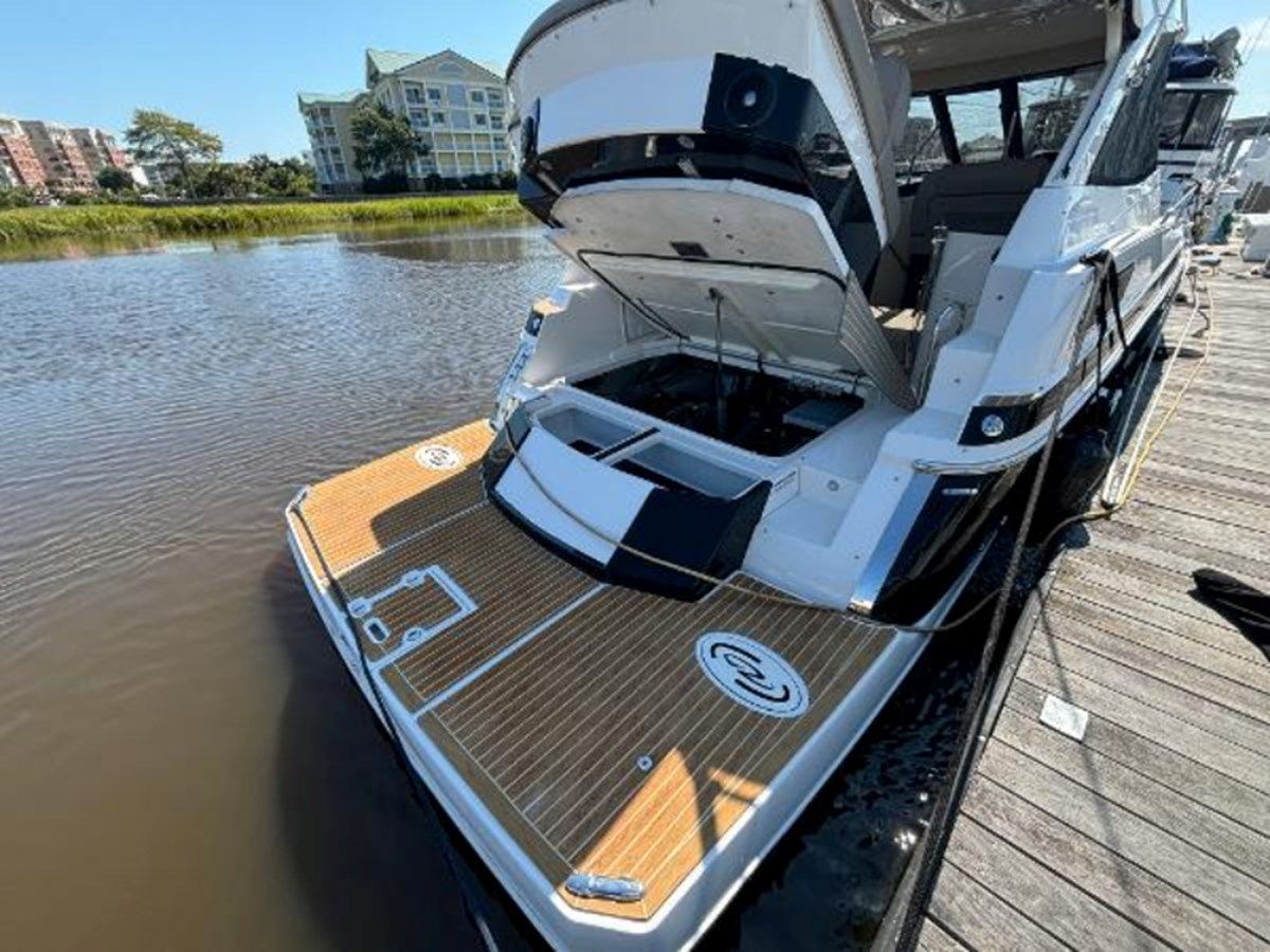 the best price on Calypso 2015