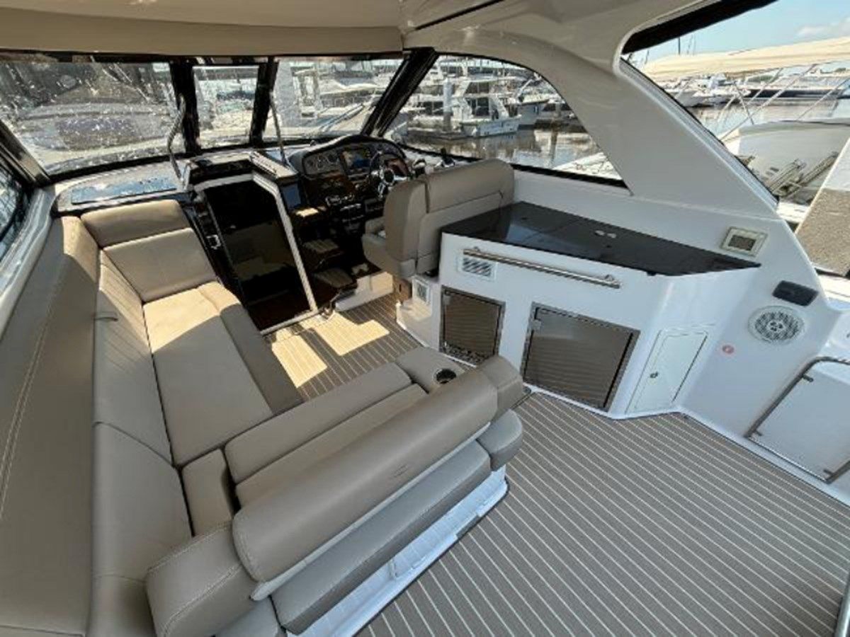 Buy a yacht Calypso - Regal