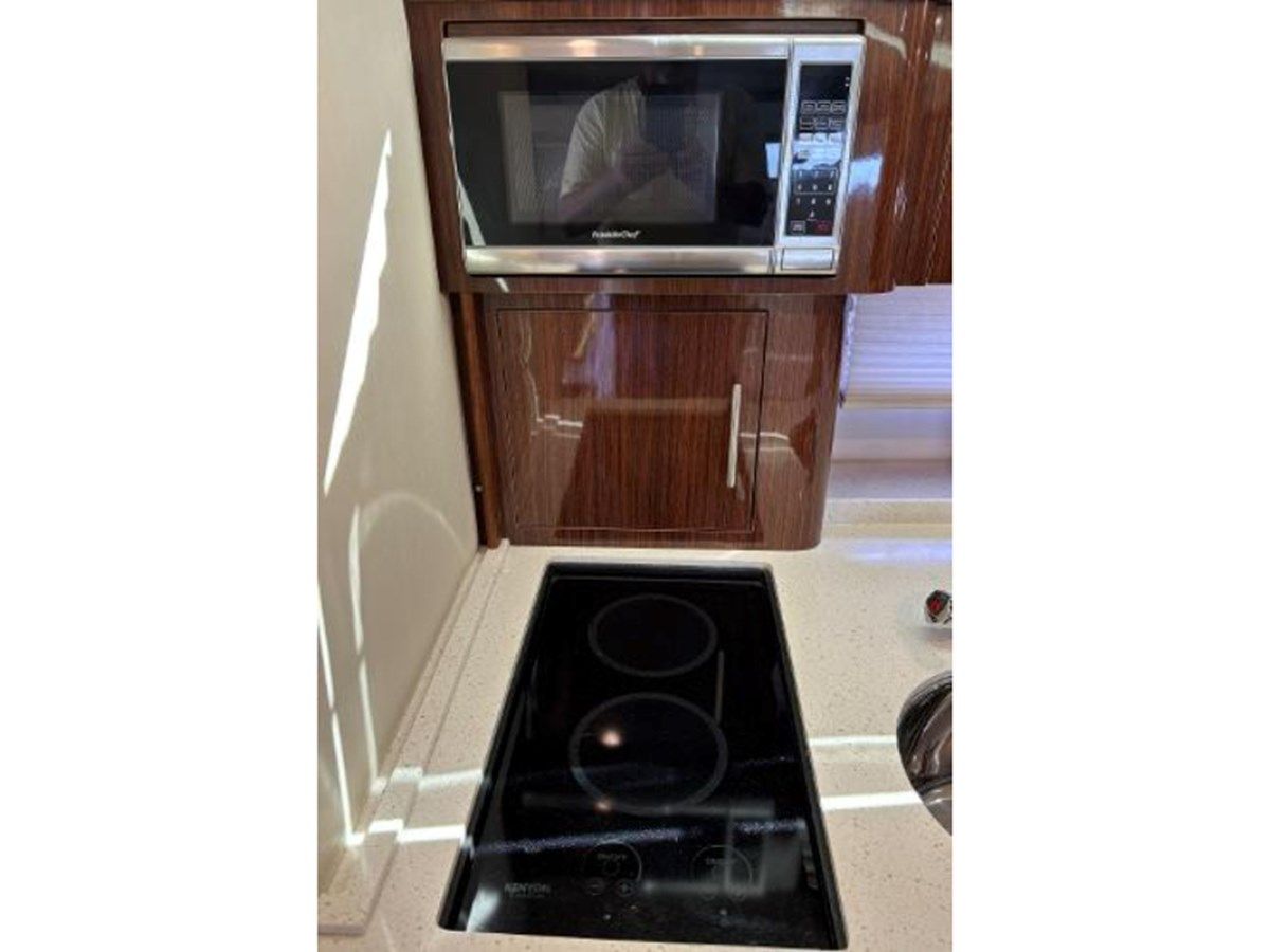 best yacht sales deals Calypso - Regal