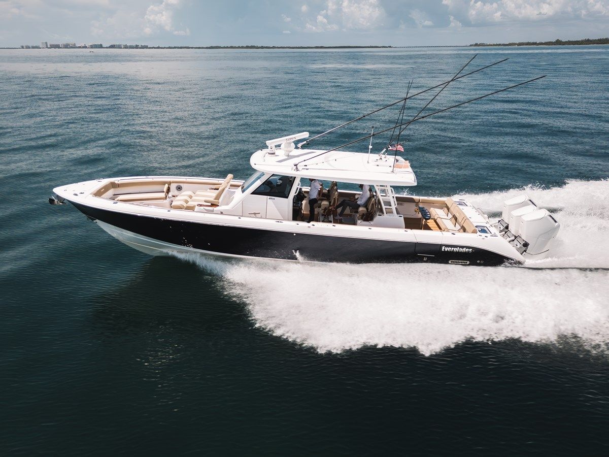 Buy a Shine V - Everglades at Shestakov Yacht Sales