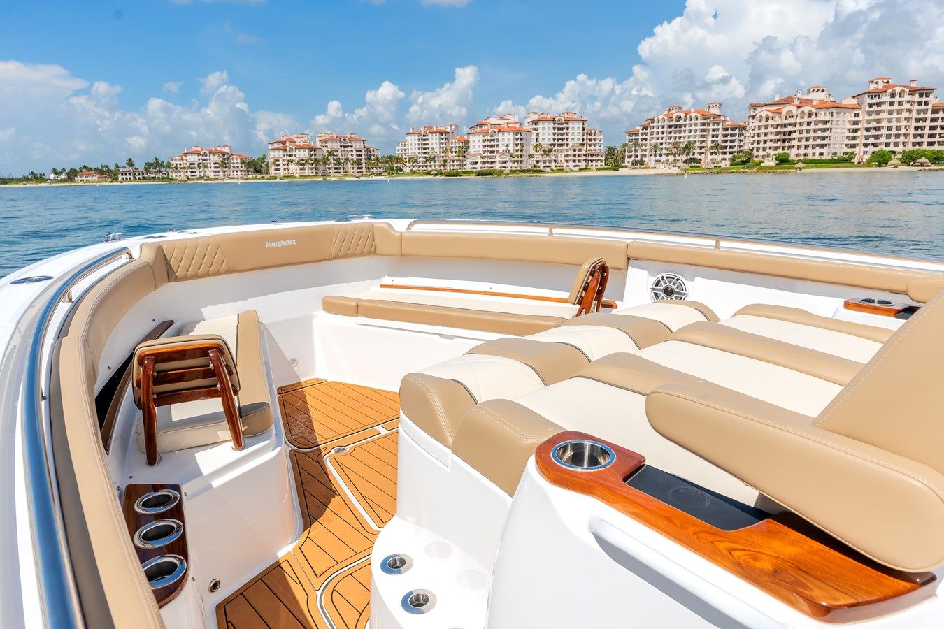 Buy a Shine V 2023 at Shestakov Yacht Sales