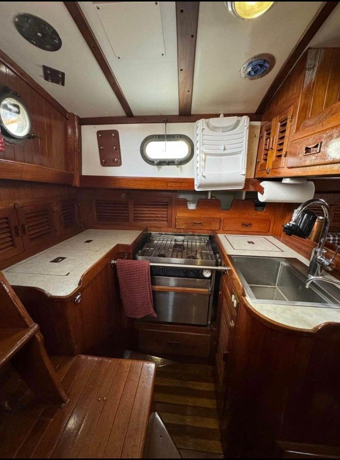 Buy a 1977 Tayana 37 1977 at Shestakov Yacht Sales