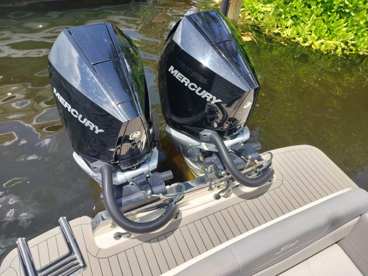 Buy a Forever Intrepid 305 LXF at Shestakov Yacht Sales